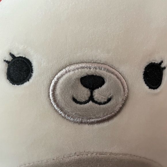 LUCILLE the 8” seal squishmallow - Picture 2 of 4